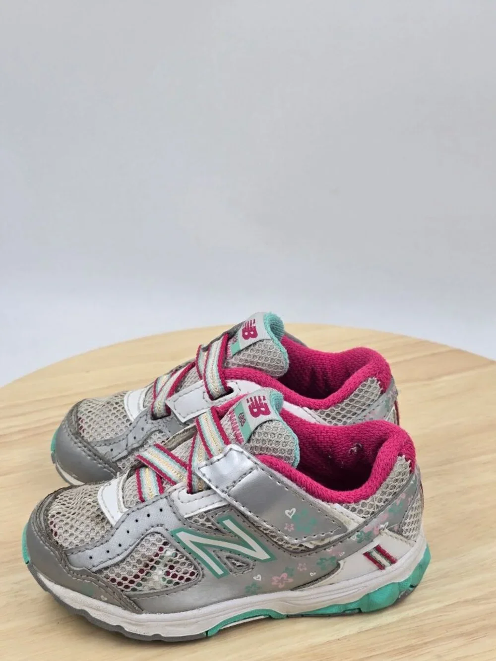 New Balance 688 running Shoes Toddler sz 7